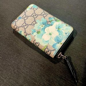 Authentic Gucci Blooms Blue Coated Canvas Wallet